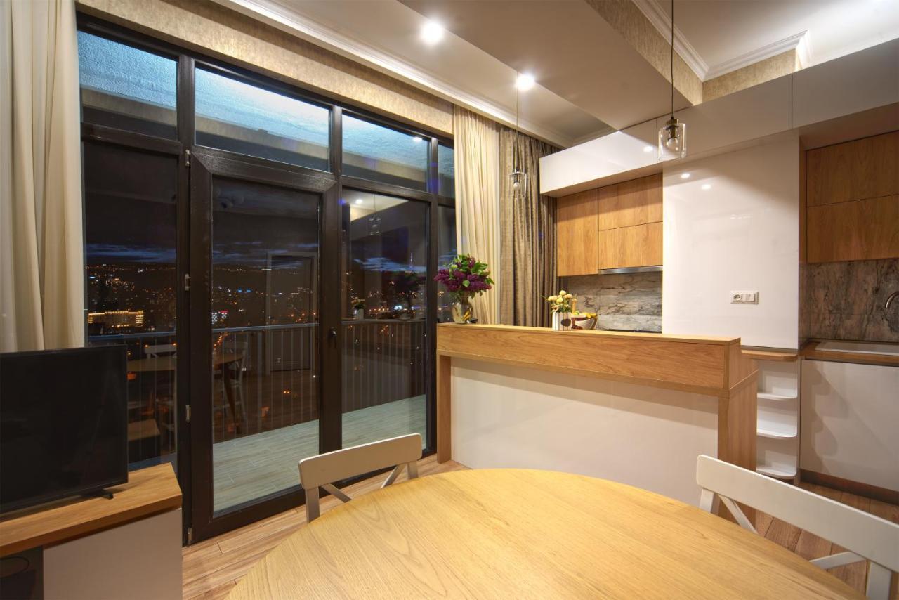 Apartment By The River Тбилиси Екстериор снимка
