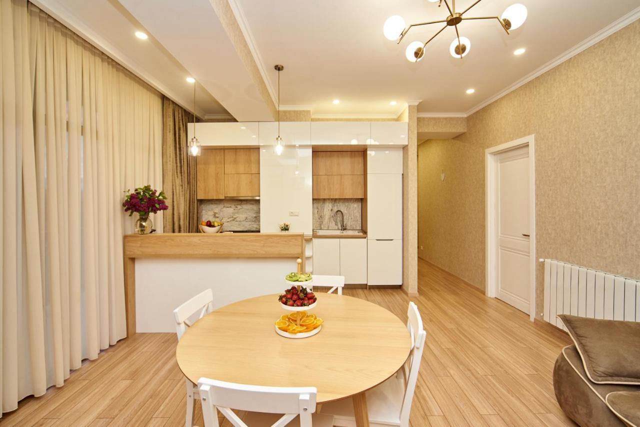 Apartment By The River Тбилиси Екстериор снимка